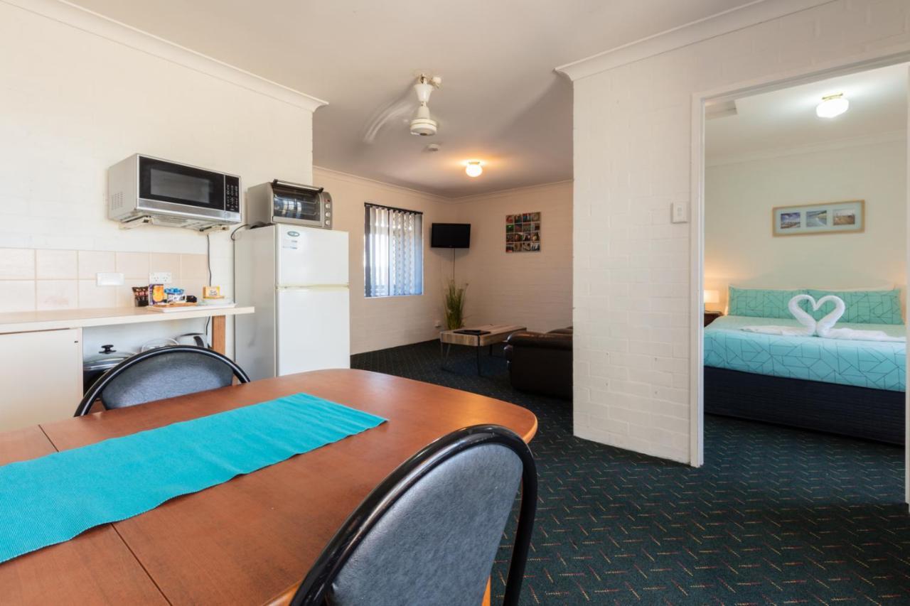 Sails Geraldton Accommodation מראה חיצוני תמונה