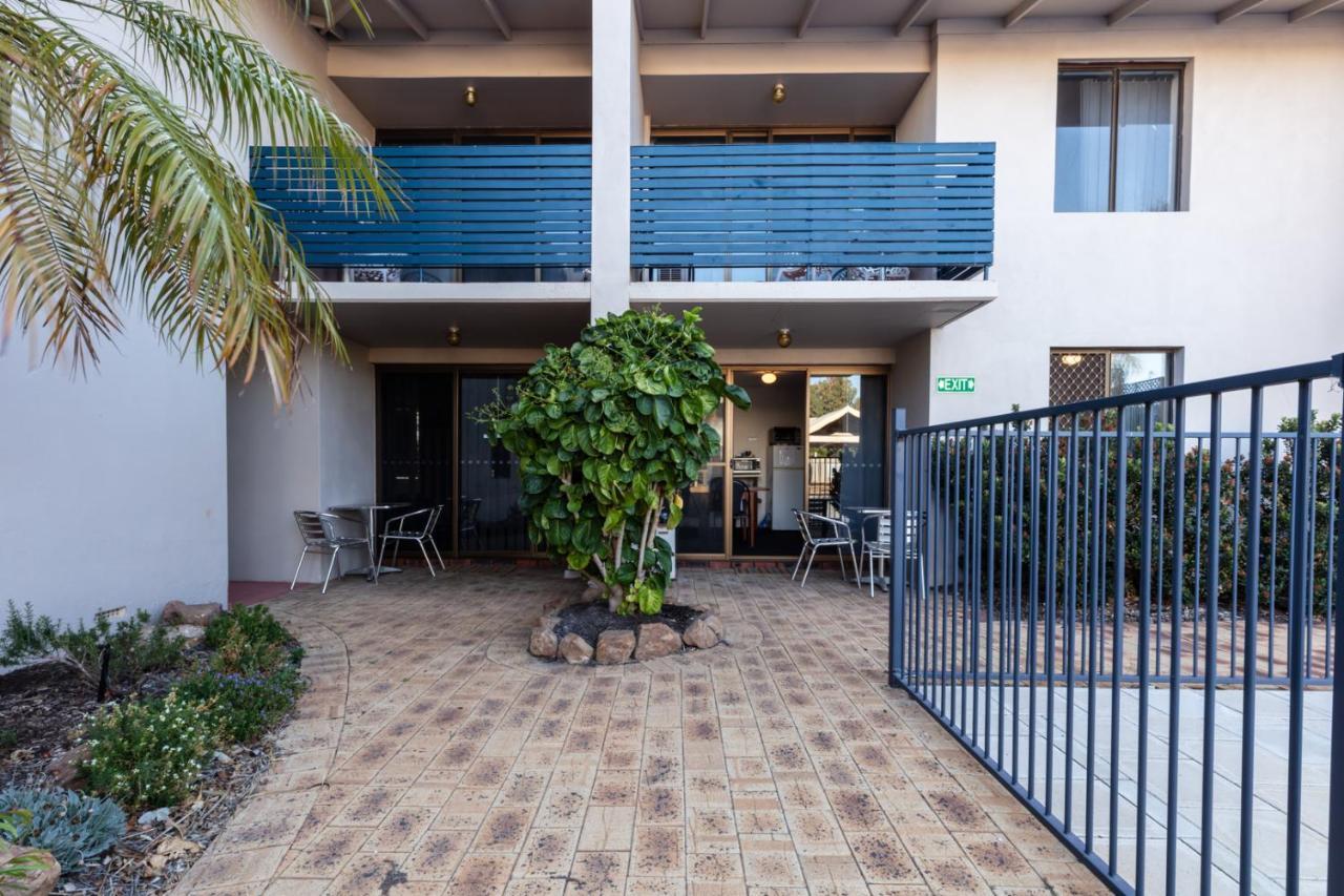 Sails Geraldton Accommodation מראה חיצוני תמונה